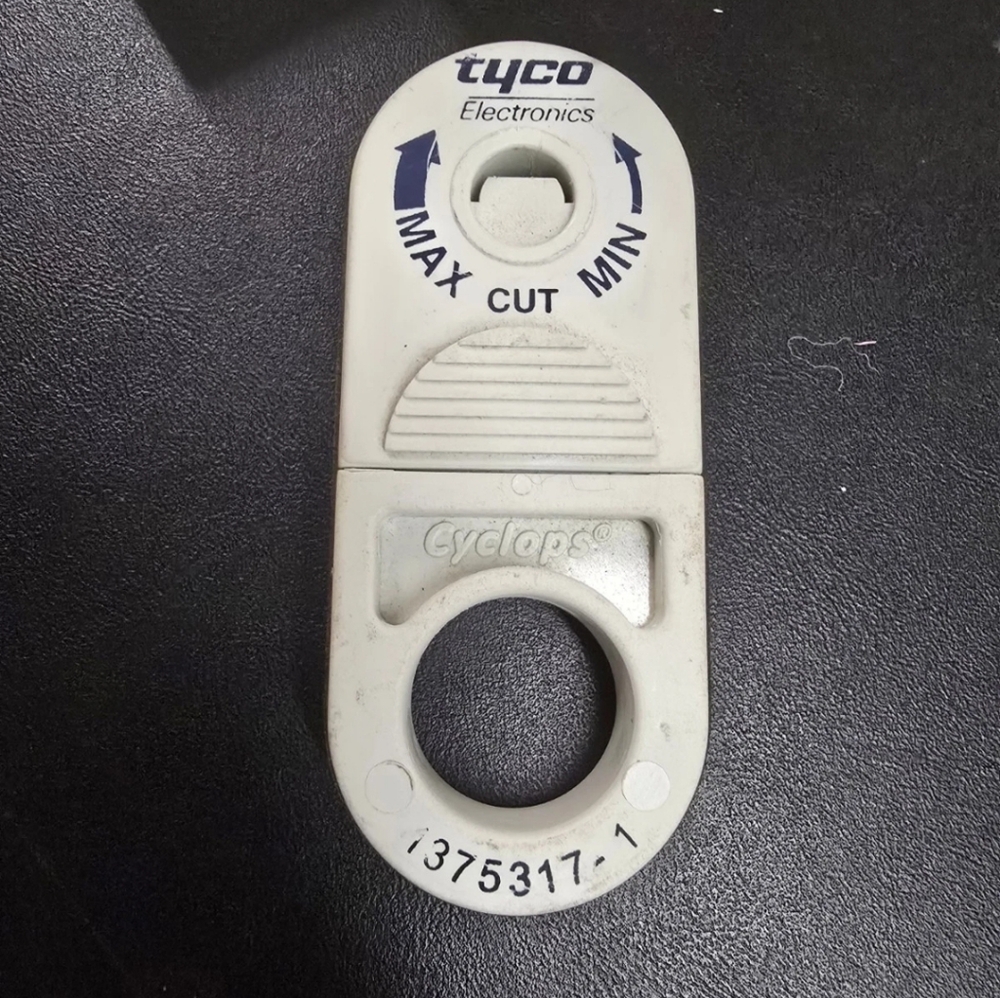 Tyco Electronics Cyclops Cable Cutter - image 1